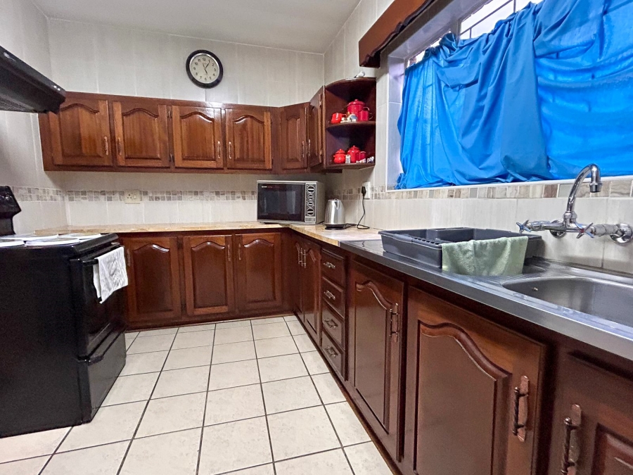 2 Bedroom Property for Sale in Potchefstroom North West